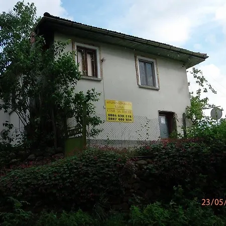 Branimirovata House Pensiune *